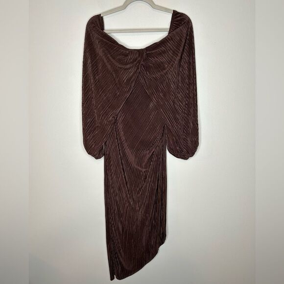 ASOS Design Plisse Overlay Midi Dress with Open Back Detail in Brown - Picture 2 of 3
